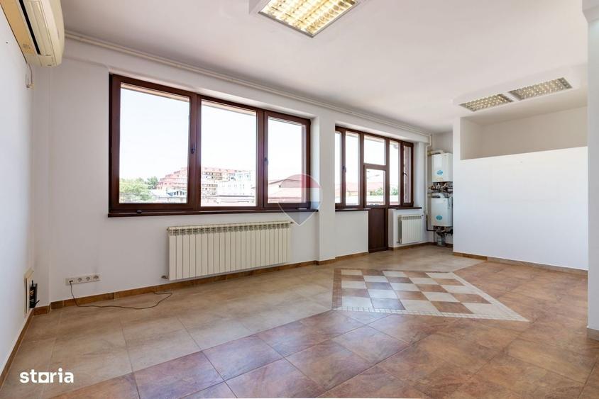 Casă cu 4 camere în Ferentari