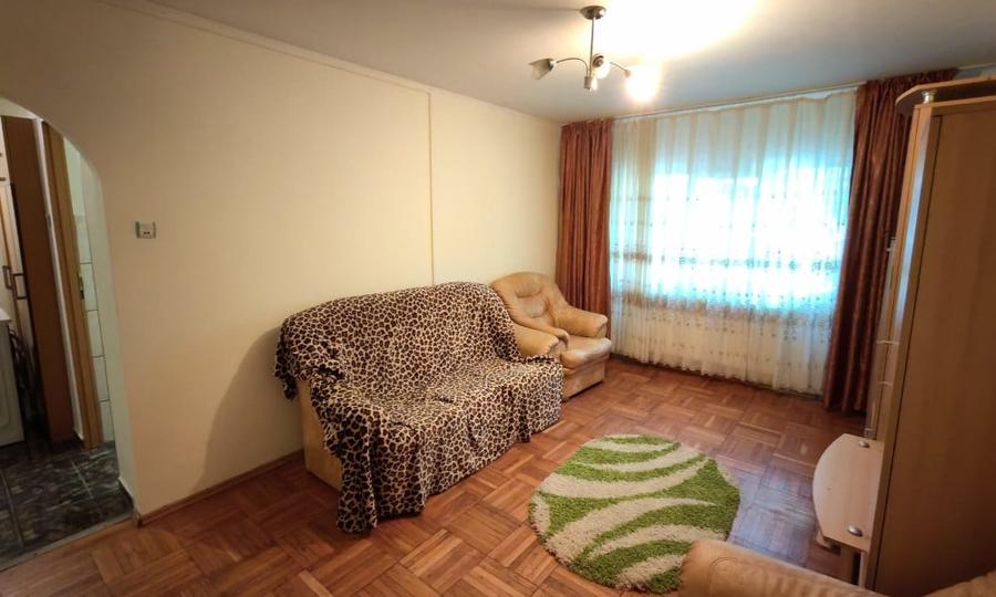 Apartament decomandat etajul 1 - 1