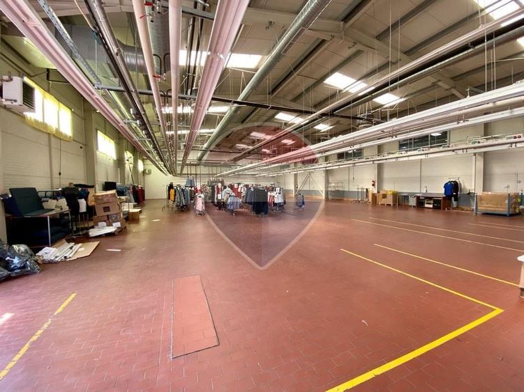 Spațiu comercial, de 3,000 mp, în Nord