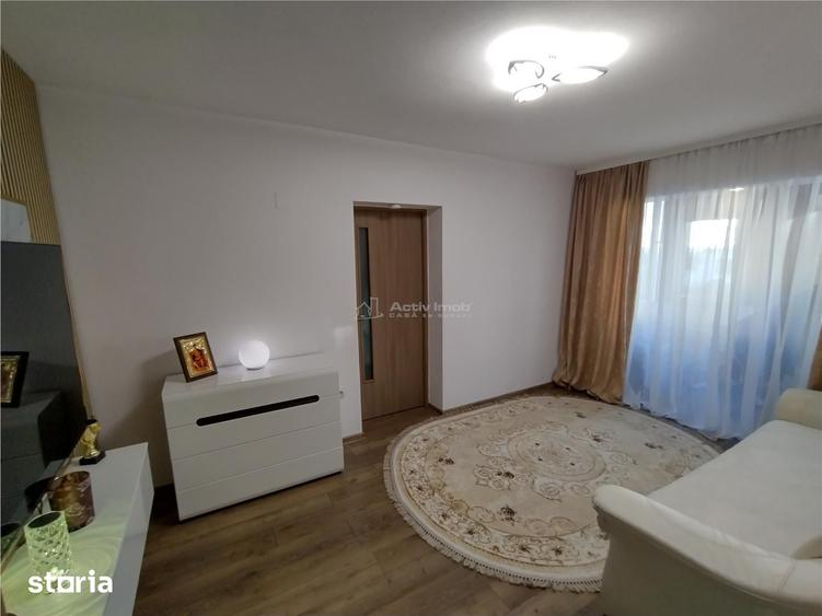 Apartament cu 3 camere semidecomandat în Central