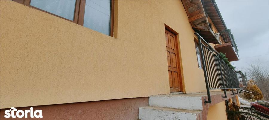 Casă cu 3 camere cu Teren 350 Mp în Bârnova