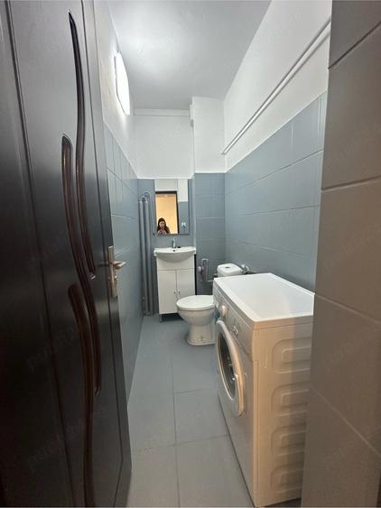 Apartament cu 4 camere decomandat în Dacia