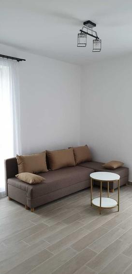 Apartament cu 2 camere semidecomandat în Exterior Vest