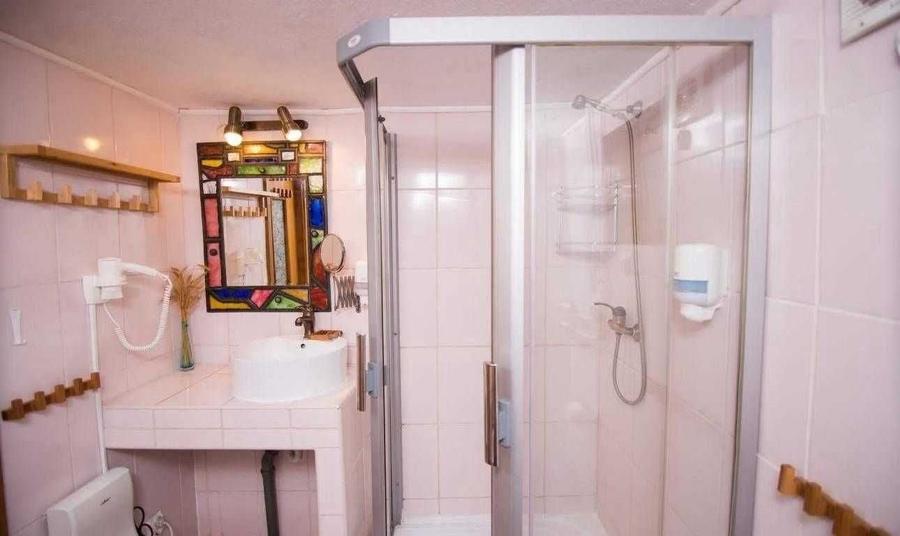Casă cu 4 camere în Jurilovca