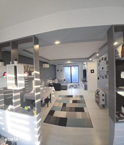 Apartament cu 3 camere în Brăilei