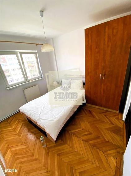 Apartament cu 4 camere decomandat în Central