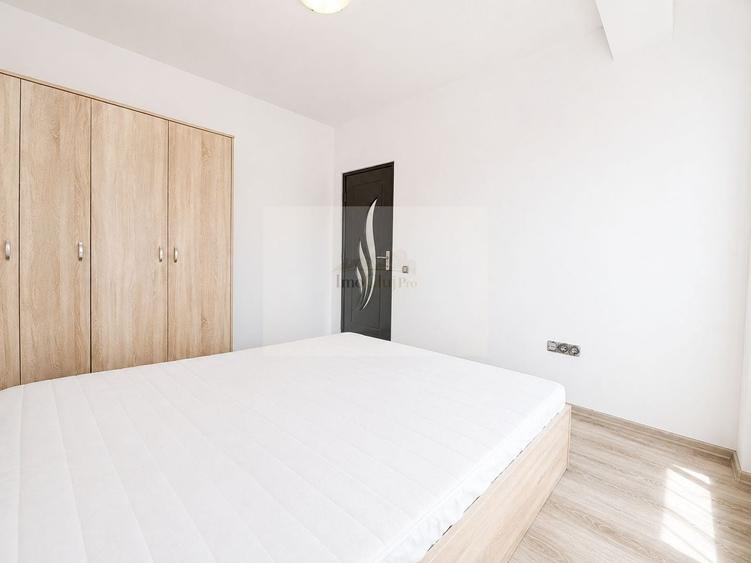 Apartament cu 3 camere semidecomandat, mobilat în Iris