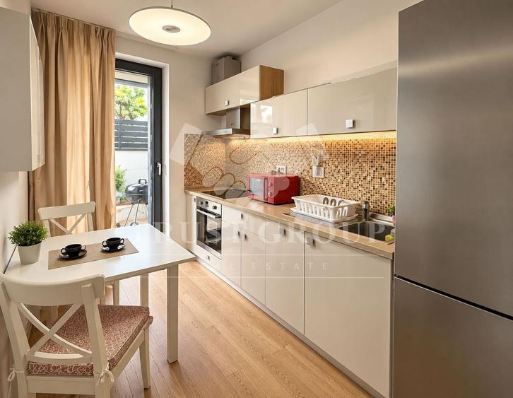Apartament cu 3 camere semidecomandat în Herăstrău