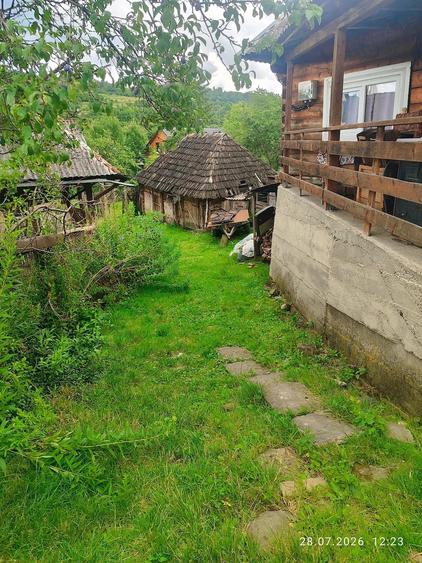 Teren de 900 mp, în Budești