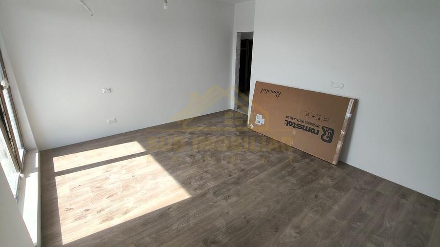 Apartament 2 Camere Decomandat - 52.3 mp - Incalzire in Pardoseala - 10