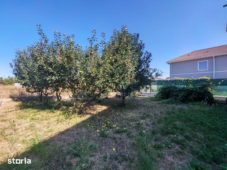 Casă cu 5 camere cu Teren 400 Mp în Central