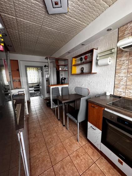 Apartament cu 4 camere decomandat, mobilat în Sud-Est