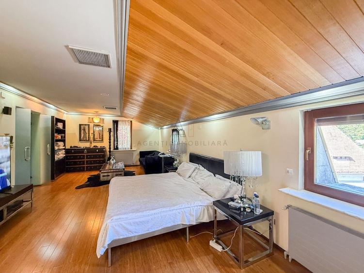 Apartament cu 3 camere semidecomandat în Cotroceni