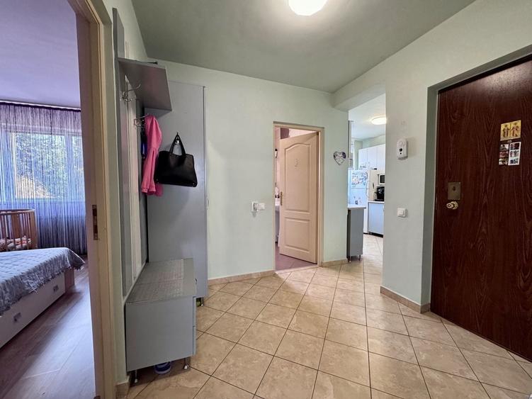 Apartament cu 2 camere decomandat, mobilat în Mărăști