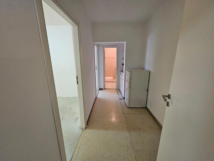 Apartament cu 3 camere decomandat în Națiunile Unite