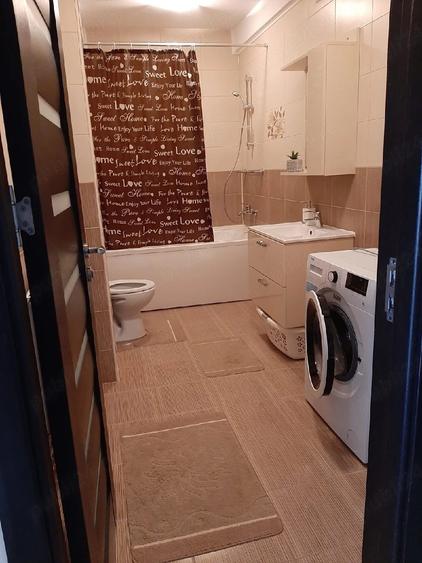 Apartament cu 2 camere decomandat în Energia