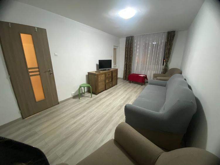 Apartament cu 2 camere decomandat în Mărgeanului