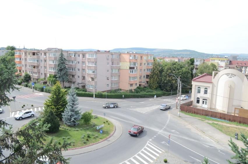 Apartament cu 3 camere decomandat, mobilat în Gheorgheni