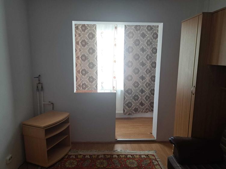 Apartament cu 2 camere semidecomandat în Blașcovici