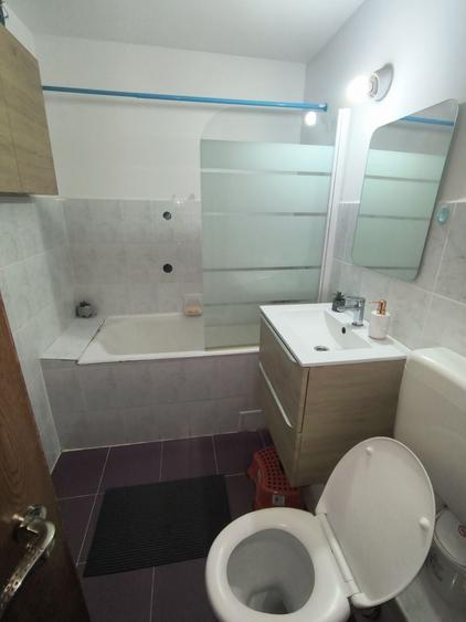 Apartament cu 2 camere decomandat în Rogerius