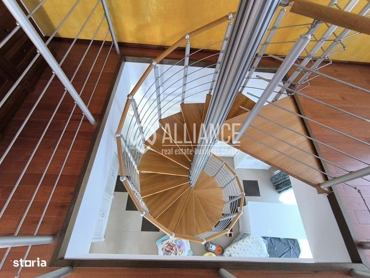 Apartament cu 5 camere în Sud