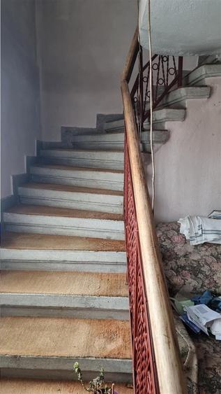 Duplex cu 4 camere cu Canalizare în Lenin Sud