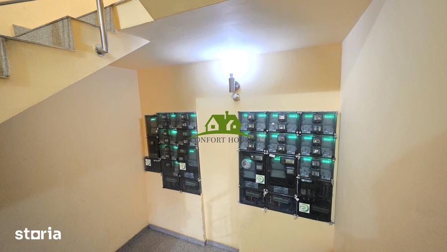 Apartament cu 3 camere decomandat în Republicii