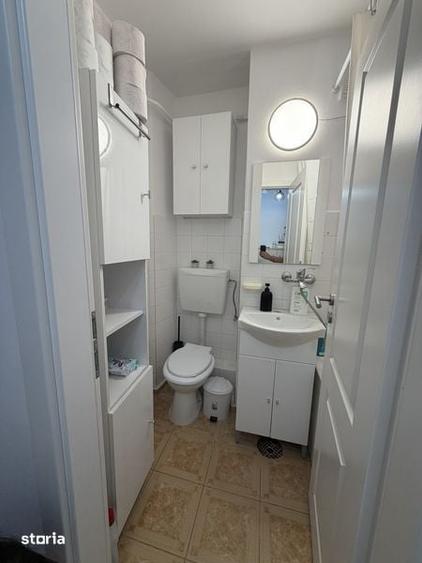 Apartament cu 3 camere semidecomandat în Gării