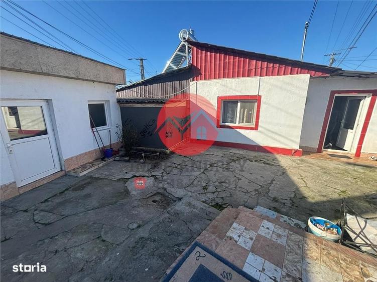 Casă cu 2 camere cu Teren 221 Mp în Central