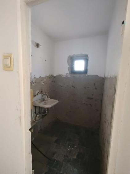 Apartament cu 2 camere semidecomandat în Odobești