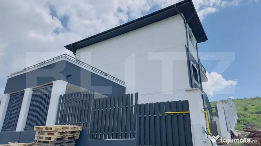 Casă cu 4 camere cu Teren 943 Mp în Central