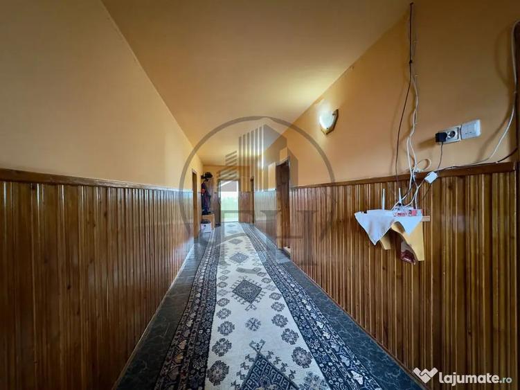 Casă cu 4 camere cu Canalizare în Corbu