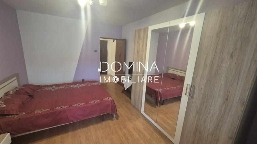 Apartament cu 3 camere semidecomandat, mobilat în Central