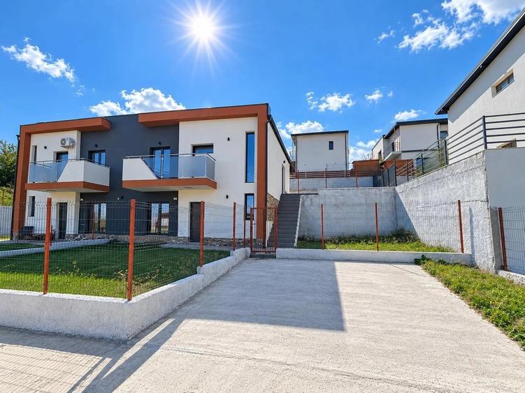 Casă individuală cu 3 camere cu Teren 250 Mp în Valea Adâncă