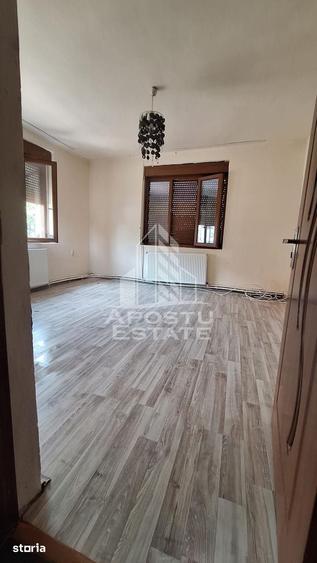 Casă cu 6 camere cu Teren 479 Mp în Mehala