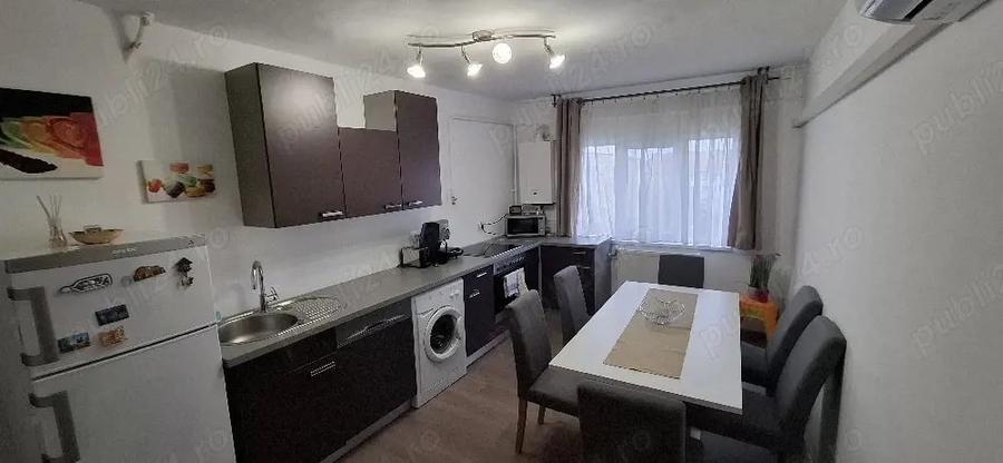 Apartament cu 2 camere decomandat în Central
