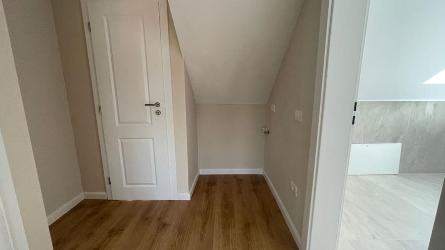 Duplex cu 6 camere cu Canalizare în Mehala