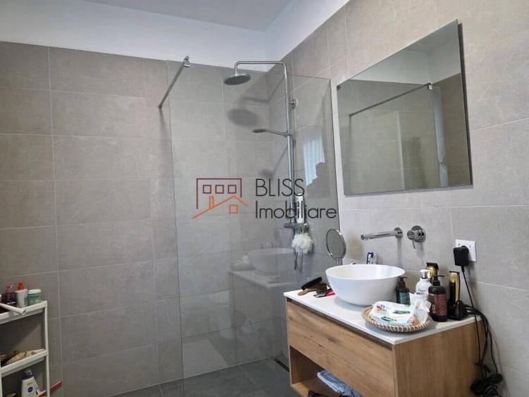 Casă cu 5 camere cu Teren 143 Mp în Pipera