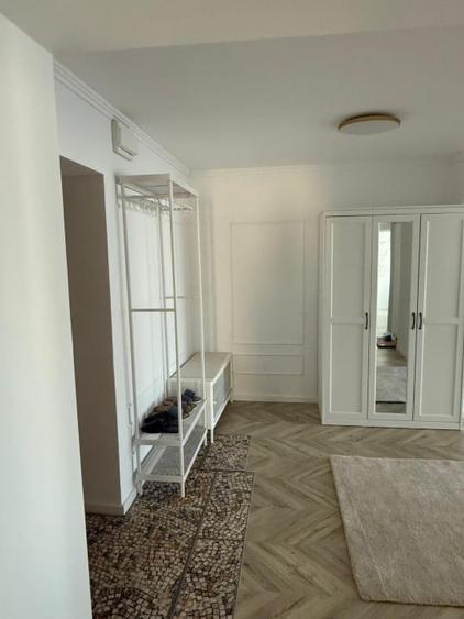 Apartament cu 3 camere decomandat, mobilat în Decebal