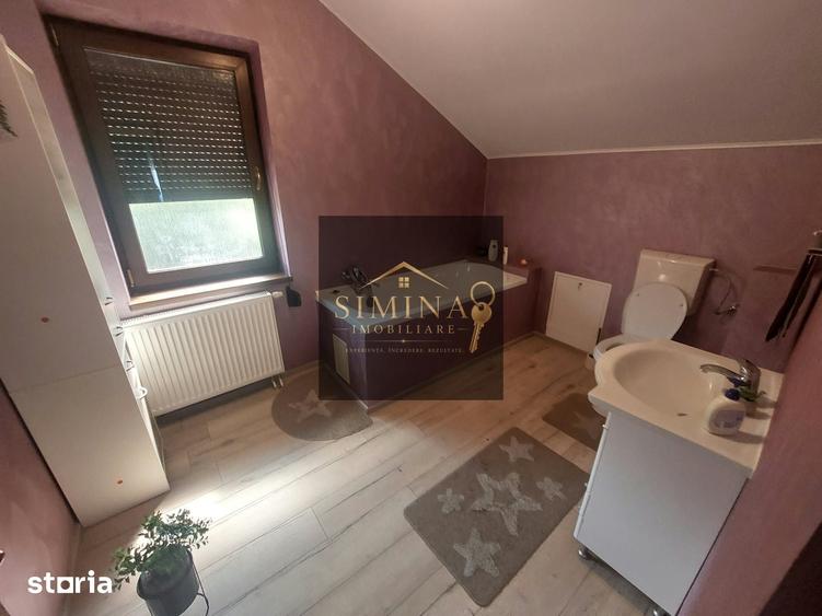 Casă cu 5 camere cu Teren 410 Mp în Sângeorgiu de Mureș