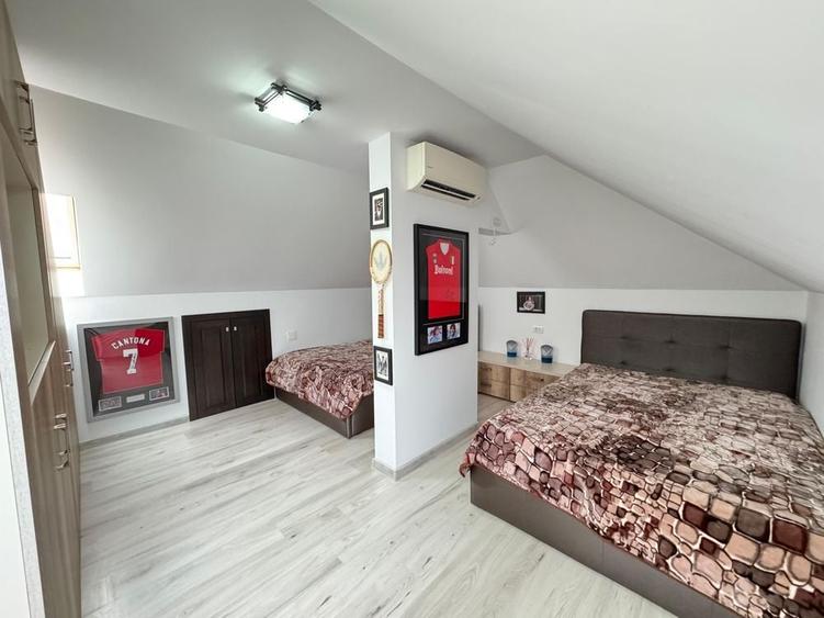 Casă cu 4 camere în Ghercești