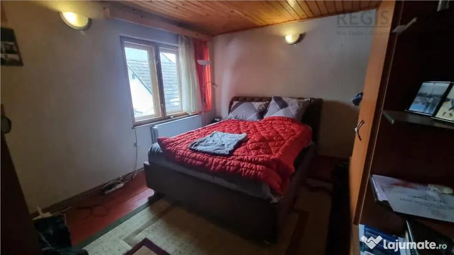 Casă cu 5 camere cu Teren 240 Mp în Zizin