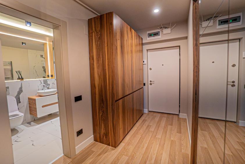 Apartament cu 3 camere, mobilat în Universitate