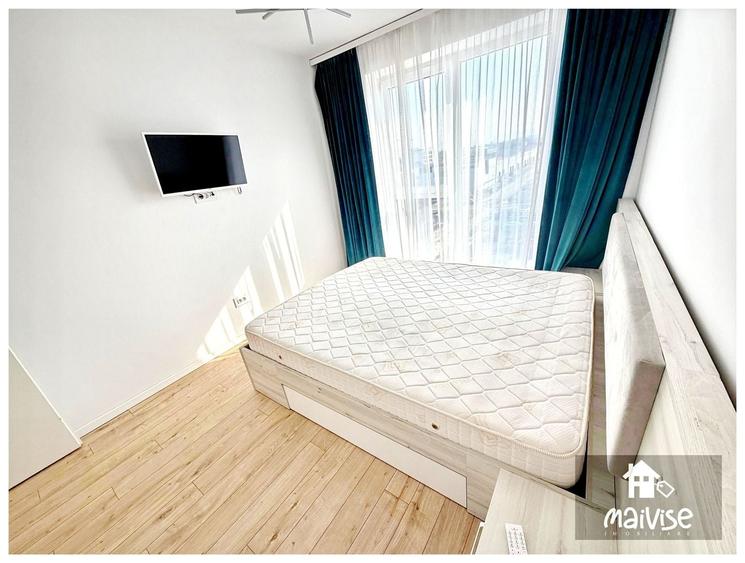 Apartament cu 2 camere decomandat, mobilat în Tractorul