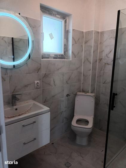 Casă cu 4 camere cu Teren 350 Mp în Joița