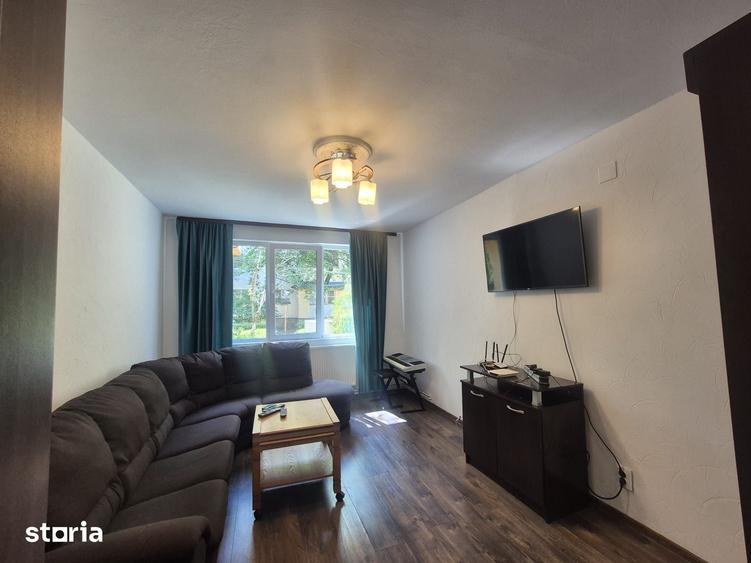 Apartament cu 3 camere decomandat în Central