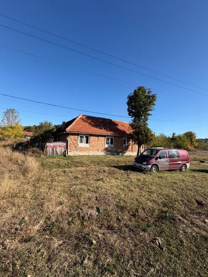 Casă cu 4 camere în Ohaba Română
