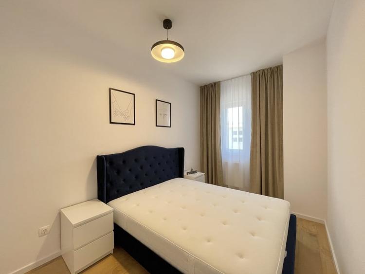 Apartament cu 2 camere semidecomandat, mobilat în Florești
