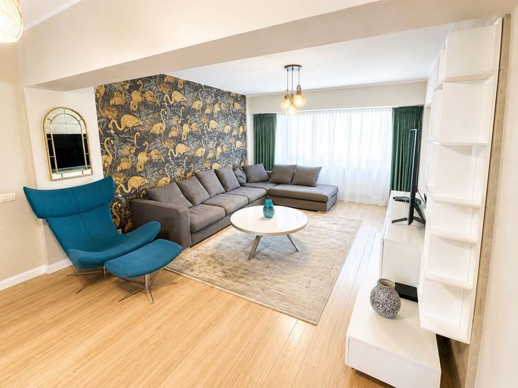 Apartament cu 4 camere în Victoriei