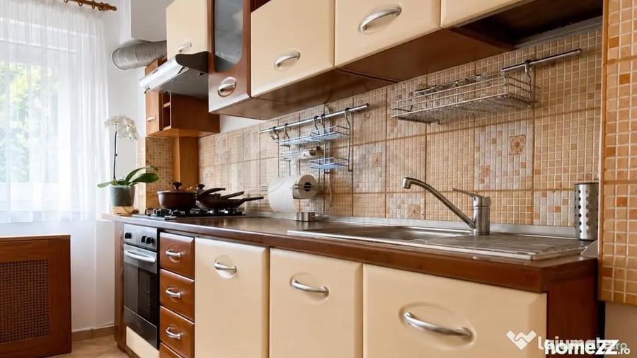 Apartament cu 2 camere decomandat în Banu Manta